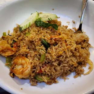 Basil fried rice with shrimp