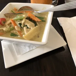 L10. Green Curry Lunch Special