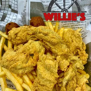 chicken wings and fried chicken, food