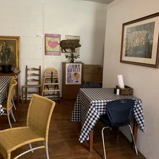 Small Dine In...very clean