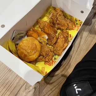 6 piece wing combo