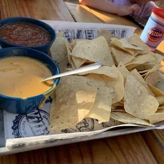 Chips with Queso