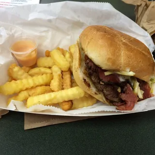 Pastrami Burger