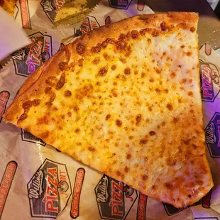 Huge slice of cheese pizza. #CheesyWillie