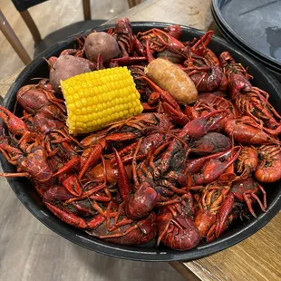 3 lbs crawfish, corn and tiny sausage