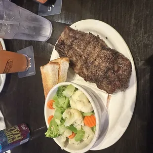 KC Strip and vegetables