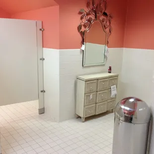 Bright retry bathroom.