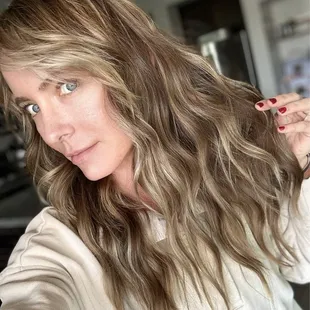 Hair color and highlights.
