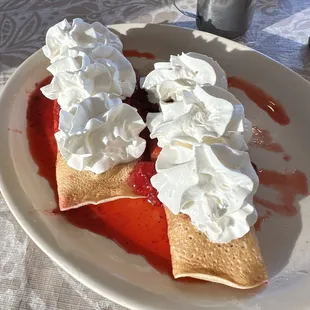 Strawberry roll ups