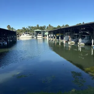 Heading back to our slip