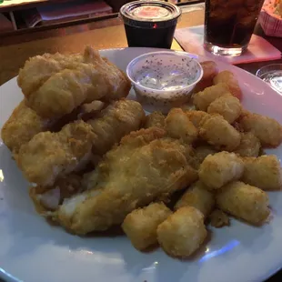 Happy Fish Fryday w/Tots