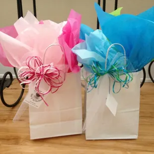 Look how adorable these gifts are wrapped!  Love this place!