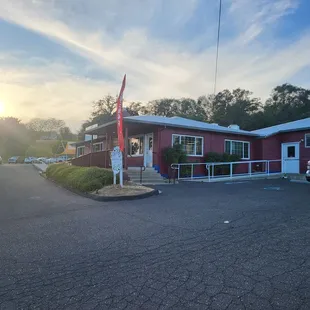 the entrance to willow wisp