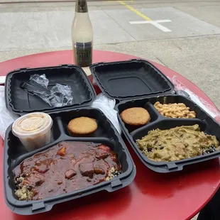 BBJerk Bella Meal with Cornbread and Doc's Cajun pasta, Curry Bella Meal with Cornbread and Mac and Plz, Ginger Beer.