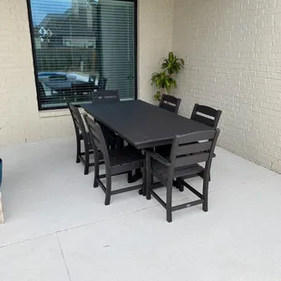 Outdoor dining set