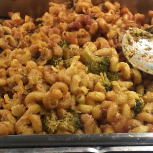 Cheezy broccoli vegan mac and cheese.