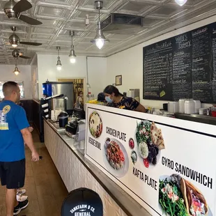 Great food, fast service and super clean establishment. What a fabulous hidden gem.  We're definitely coming back.