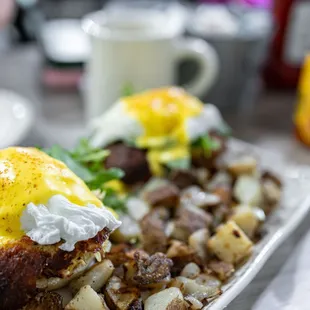 Chesapeake Crab Cake Benedict ($23)