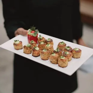 Crab Cakes w/saffron aioli