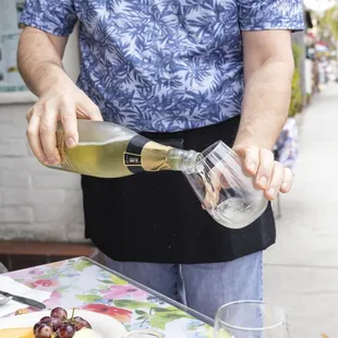 sushi and sashimi, interior