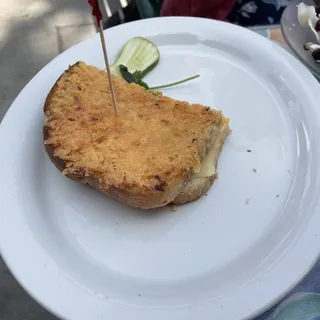 Grilled 3 Cheese Sandwich