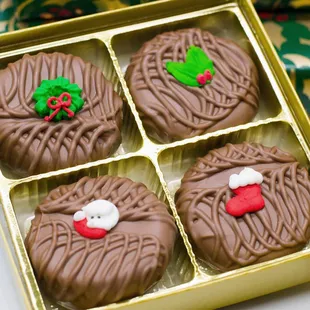 Holiday Milk Chocolate Covered Oreos