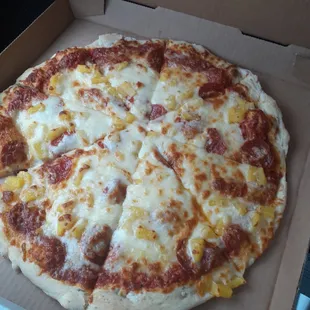 pepperoni/pineapple