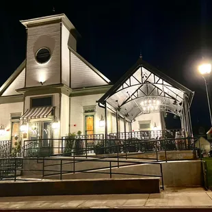 Beautifully renovated location