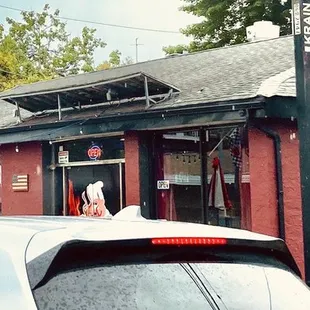 Wilson&apos;s Secret Sauce storefront
