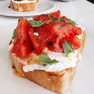 Summer tomato toast