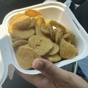 Crispy Fried Dill Pickles