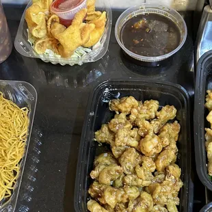 Crab Rangoon and Side of Black Bean Sauce and Dry Braised Crispy Pork