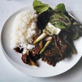 Lamb with Scallion and Ginger Sauce Lunch Special