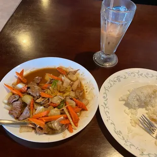Ginger beef (no jalapeños) with a side of steamed rice and Thai coffee.