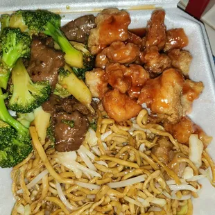 Sweet and sour chicken Broccoli beef  Chow Mein