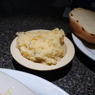 Jalapeño Cheese Grits