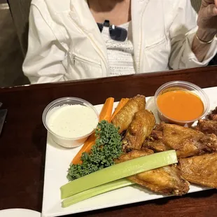 bbq chicken, chicken wings, poultry, fried chicken, chicken, chicken wings and fried chicken, fried chicken wings, food, bbq wings