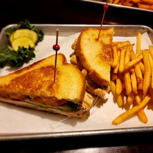 California Dreamin Chicken Sandwich