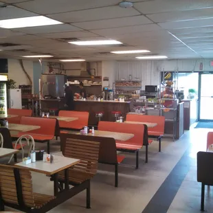 Quaint, part convenience store, part simple diner. Homey feel and open kitchen, wonderfully straight forward menu