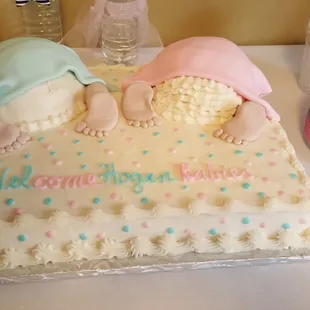 We love hosting baby showers and see how our hosts go all out for the guest of honor.