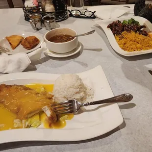 War su gai, hot-n-sour soup, egg roll, cream wonton and sesame beef.