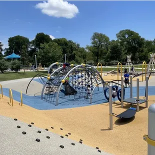 Playgroup (bigger kid area)