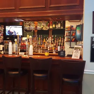 After a hot 18 this place I'm the clubhouse is money