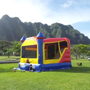 4 in1 Combo has a basket ball hoop, climbing wall, slide and a large jumping area.