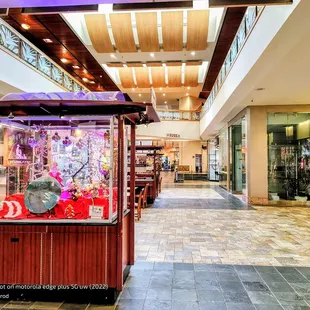 Check the Windward Mall website for an updated list of stores + dining options. Hosting family-friendly events too.