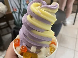 Rainbow's End Snack Shop