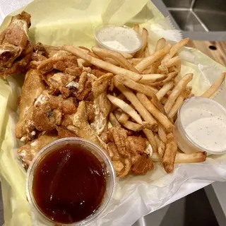 #8. Windy Citys Chicken Wings and Fries