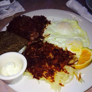 Corned Beef Hash & Eggs