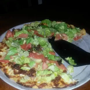 BLT pizza