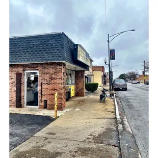 Windy City HotDogs. 4205 W 63rd St, Chicago, IL  Hot Dogs Gyros Burgers Tomales Chicken Polish Italian Sandwiches Shakes etc! Old &amp; Cool!